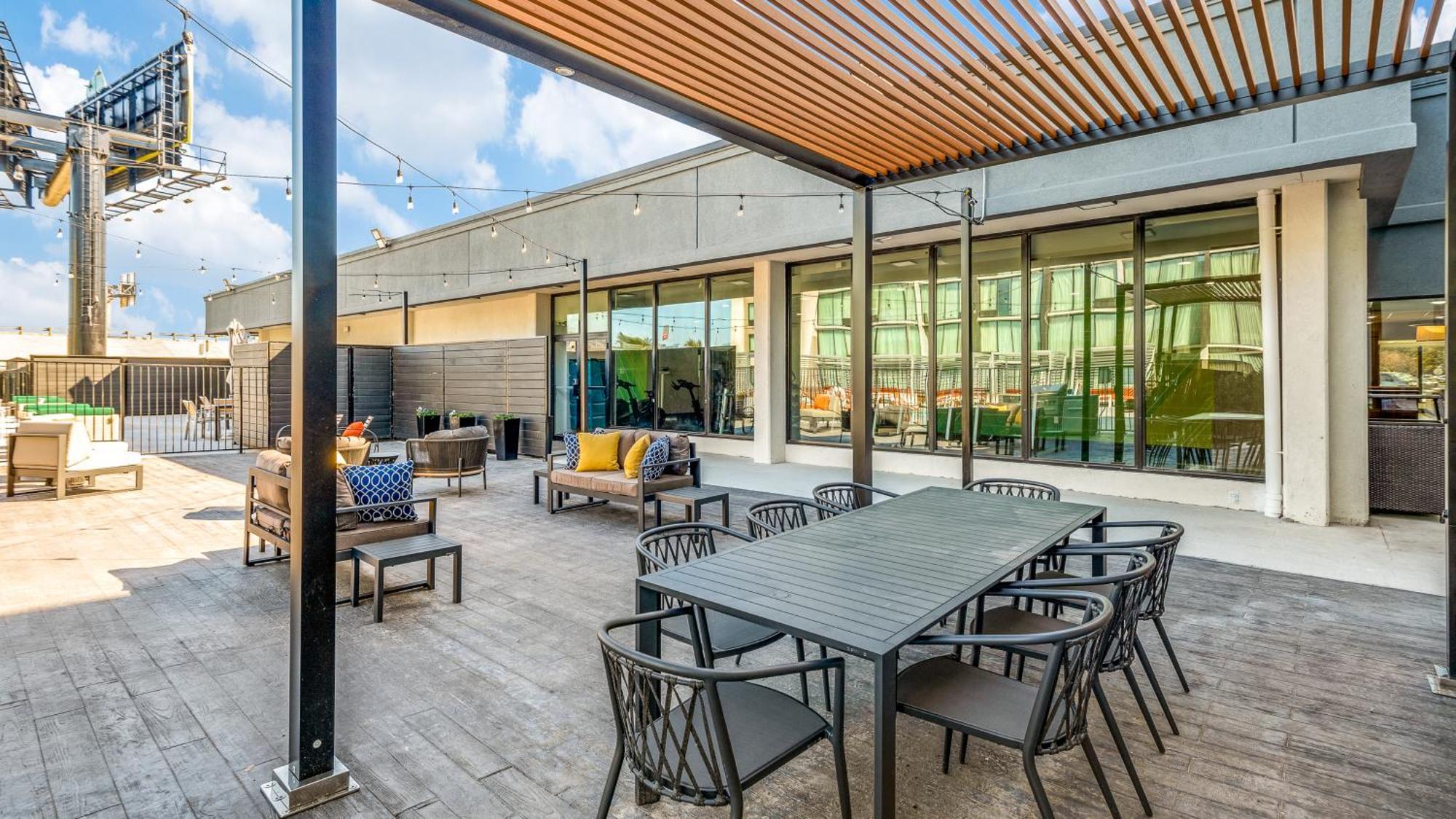 Staybridge Suites Dallas Market Ctr Love Field, An Ihg Hotel Dış mekan fotoğraf